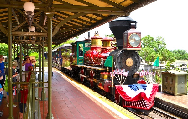 Walt Disney World Railroad (Magic Kingdom - Main Street, U.S.A.)